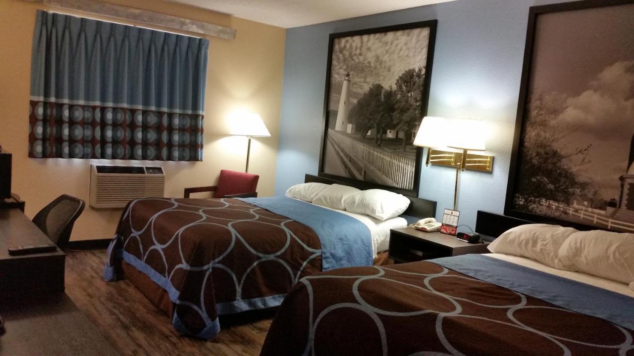Super 8 By Wyndham Greenville Buitenkant foto